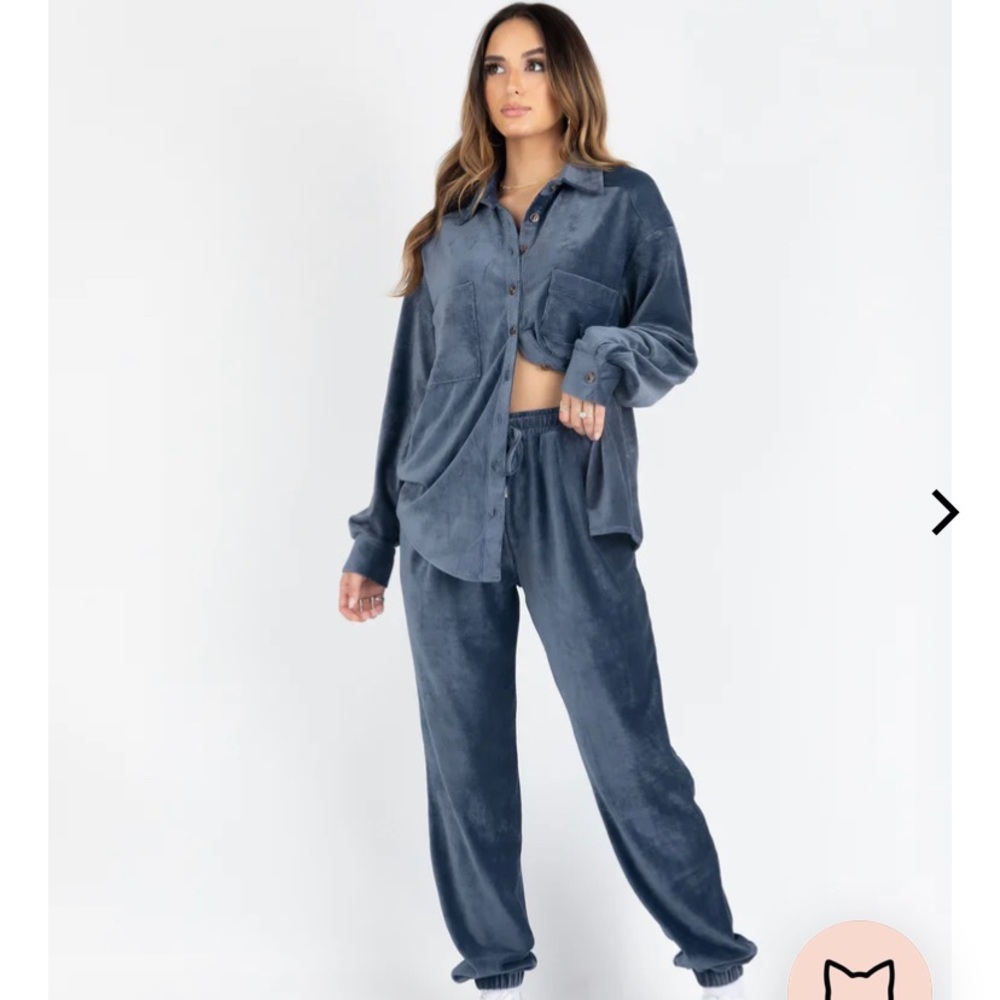 Kittenish Velvet Pajama Set